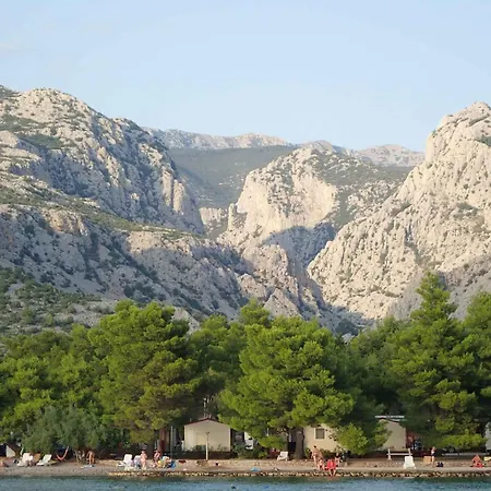 In Starigrad-paklenica 50110 * スタリグラード